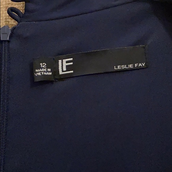 Leslie Fay Navy sequined 💿 evening dress! Perfect for WEDDING💍 season 💙 or Prom! - Picture 8 of 9